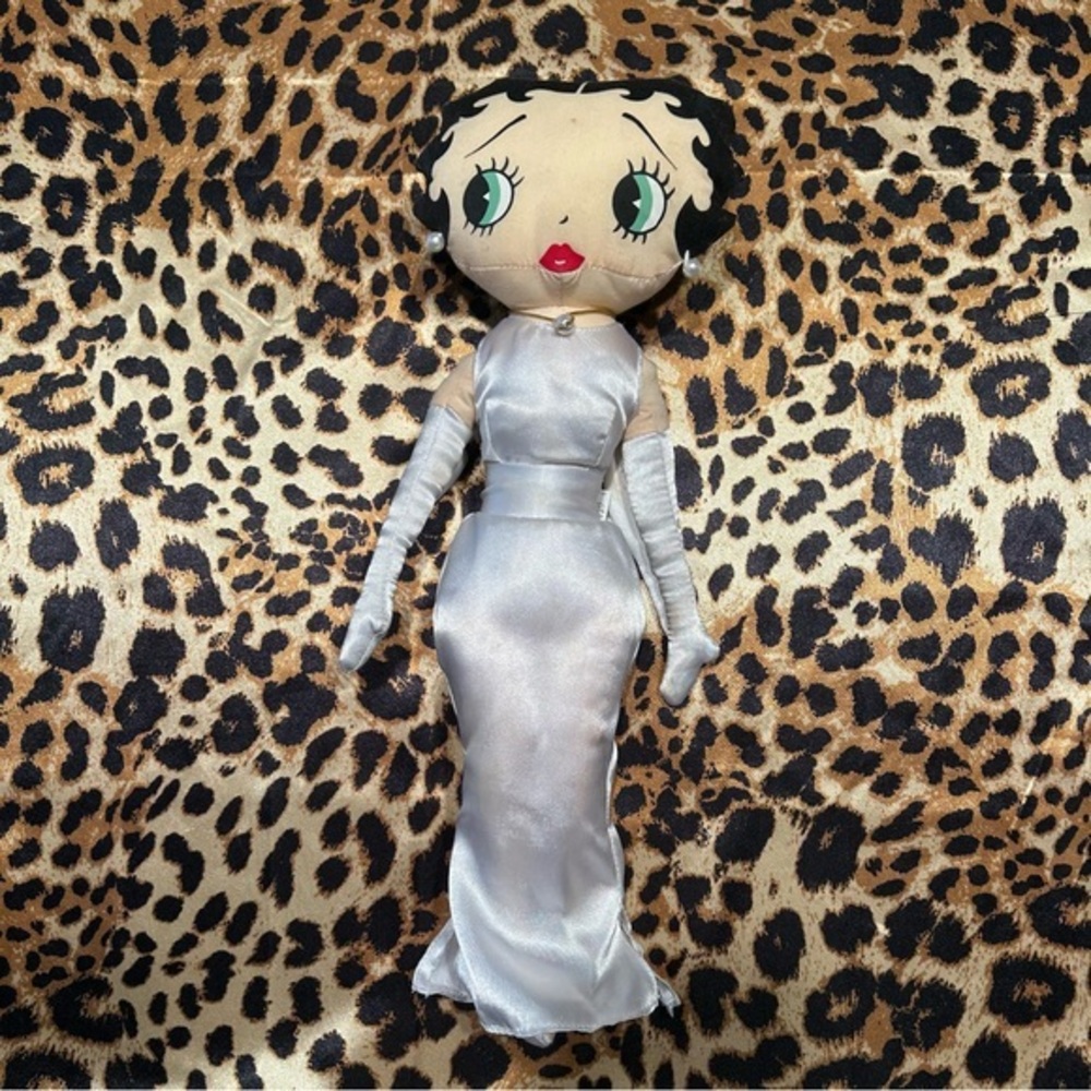 Preloved Vintage 1999 Ballroom Betty Boop 15” Plush Doll